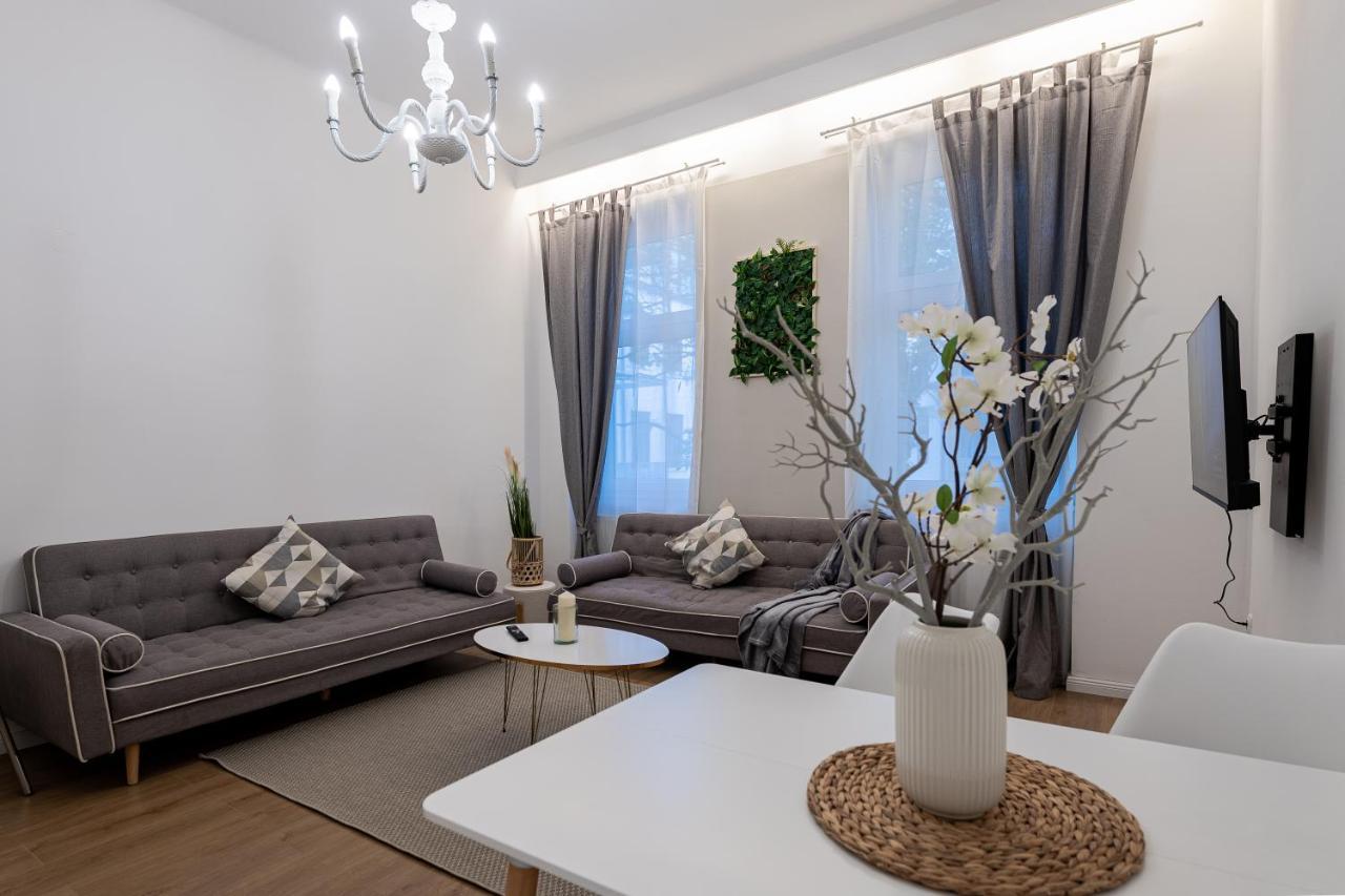 Vienna My City Apartment Family Room Екстер'єр фото